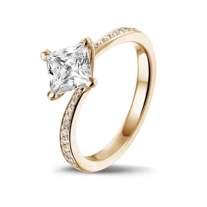 1.50 quilates anillo solitario en oro rojo con diamante talla princesa y diamantes laterales 