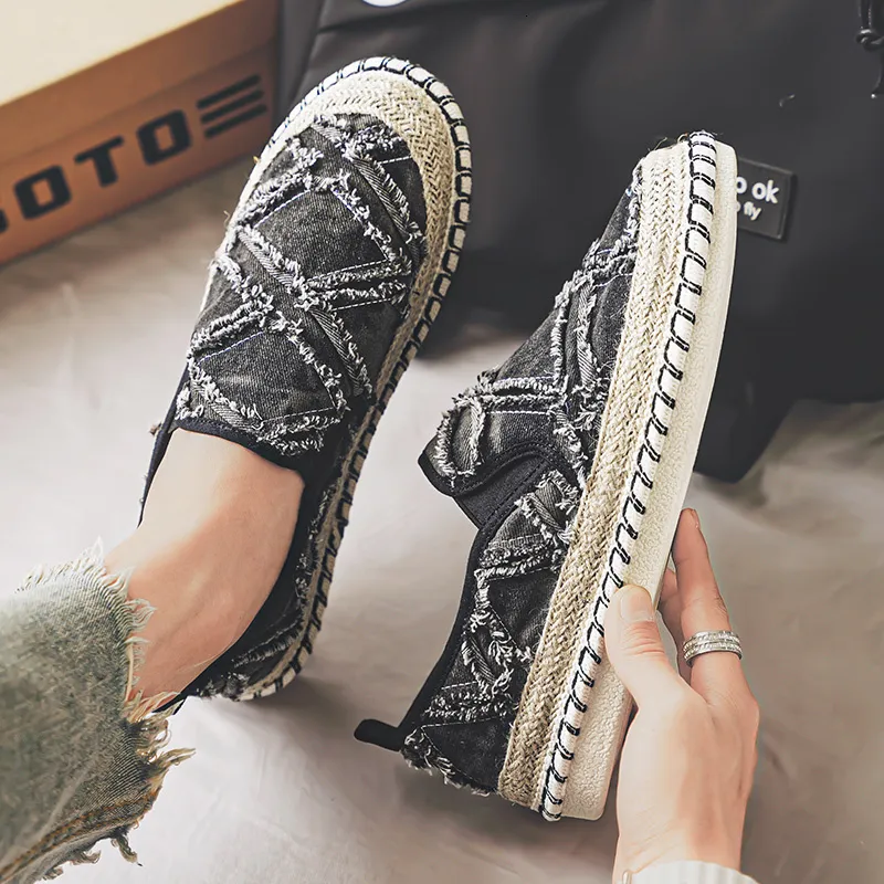 2024 Nuevos mocasines negros moda hechas a mano hombres planos zapatos de lona casual pescador transpirable alpartrilles hombre 