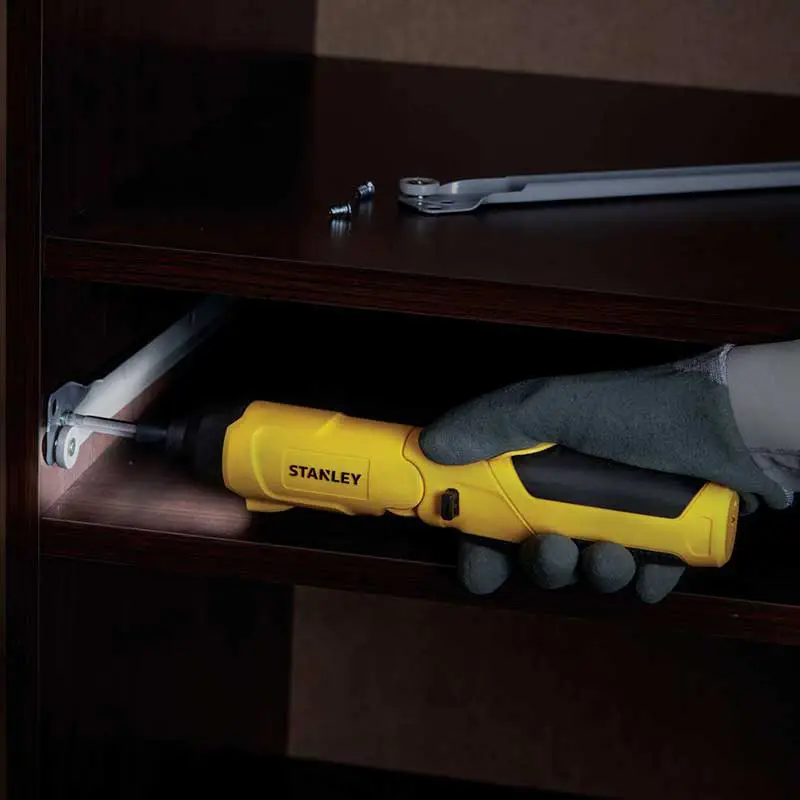 ATORNILLADOR INALáMBRICO 4 V STANLEY SCS4KB3 CON PUNTAS