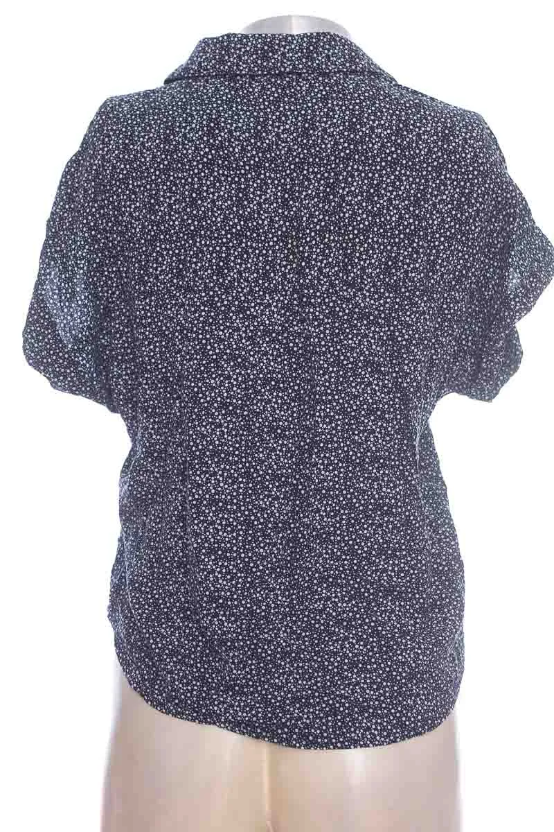 BLUSA COLOR NEGRO  KOAJ