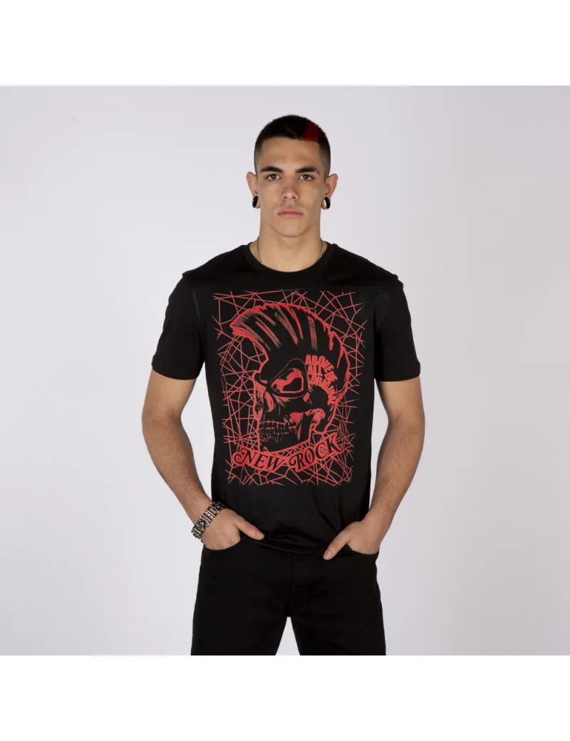 Camiseta original NEWROCK negra con calavera y fondo rojo rallado
