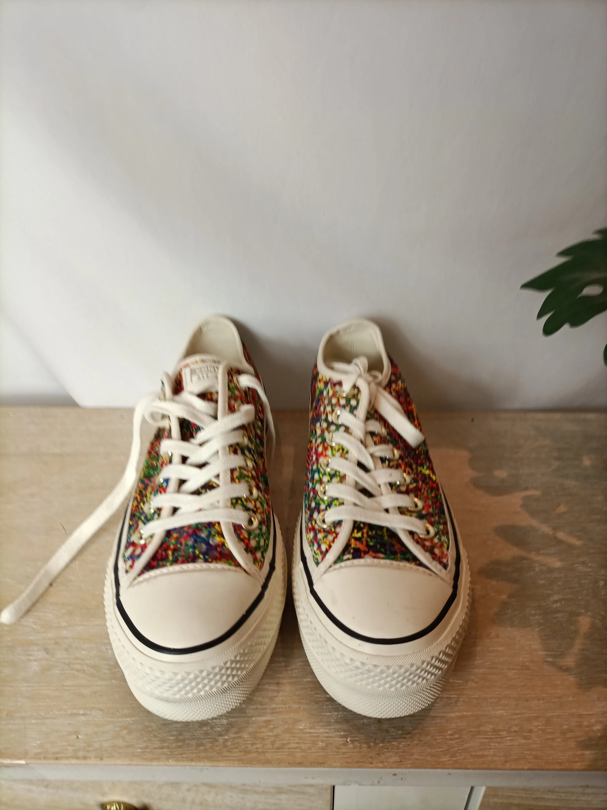 CONVERSE. Zapatillas rejilla colores. T 39