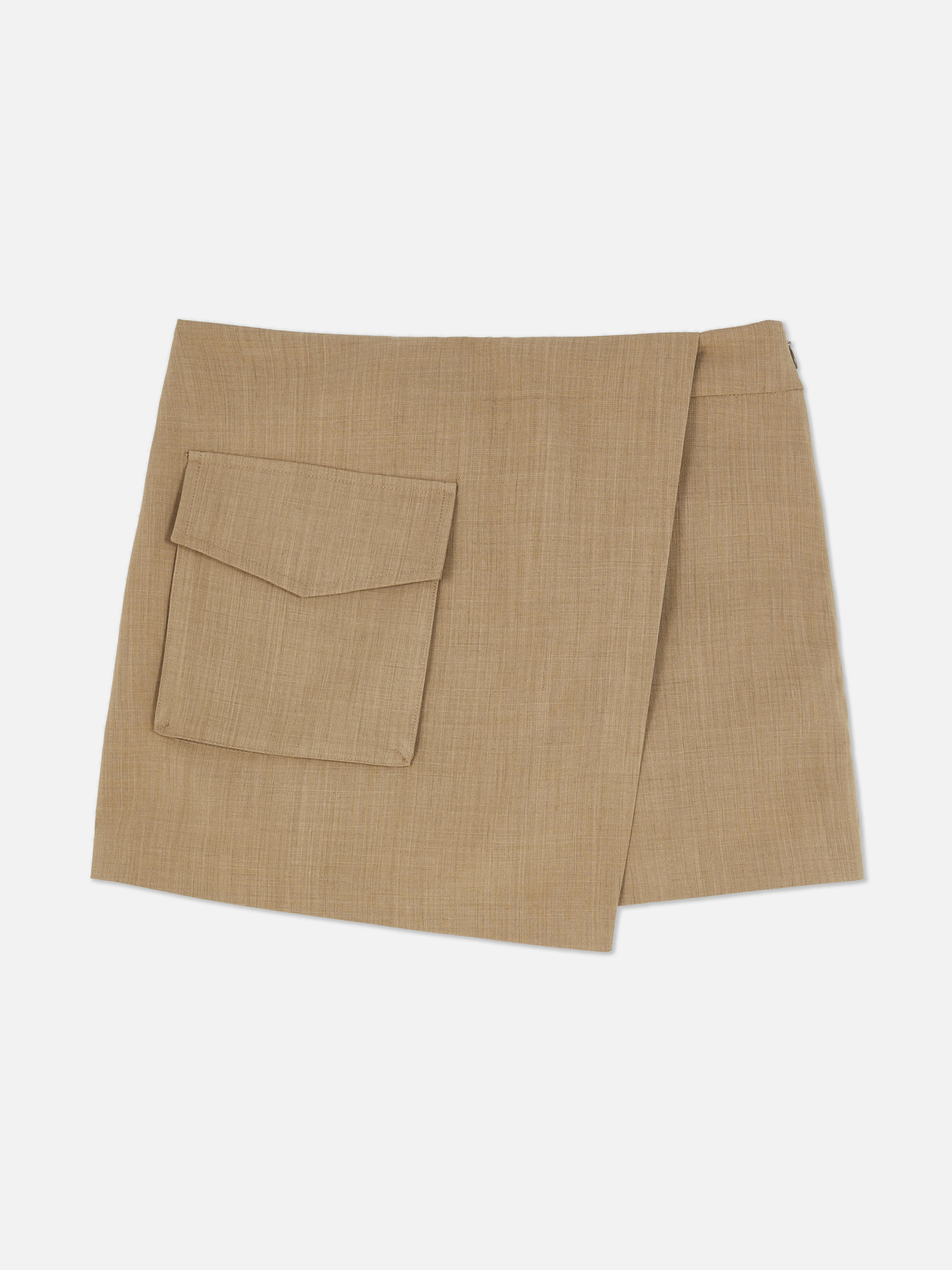Falda pantalón corta con bolsillo tipo cargo