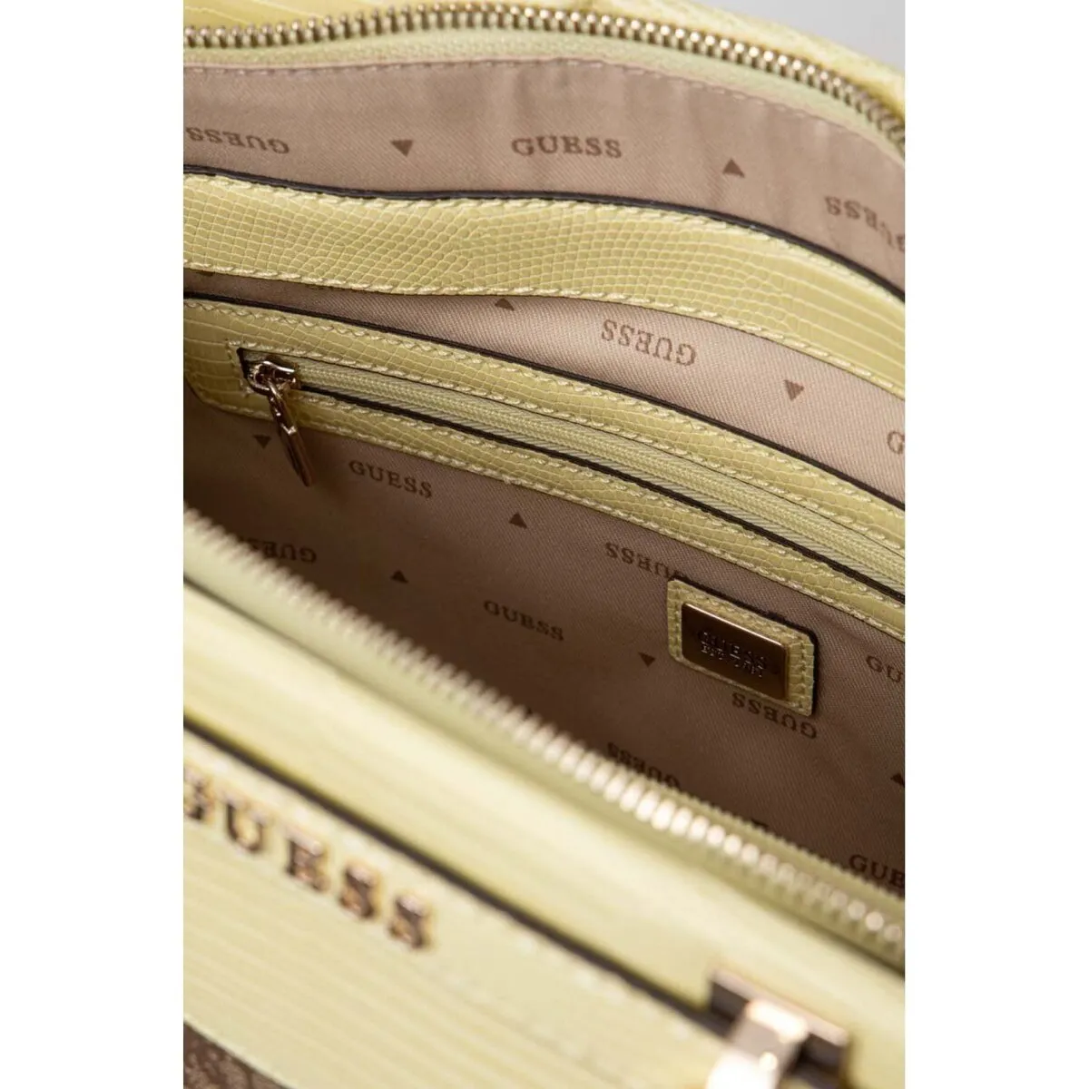 HWSK90 01060  MUJER