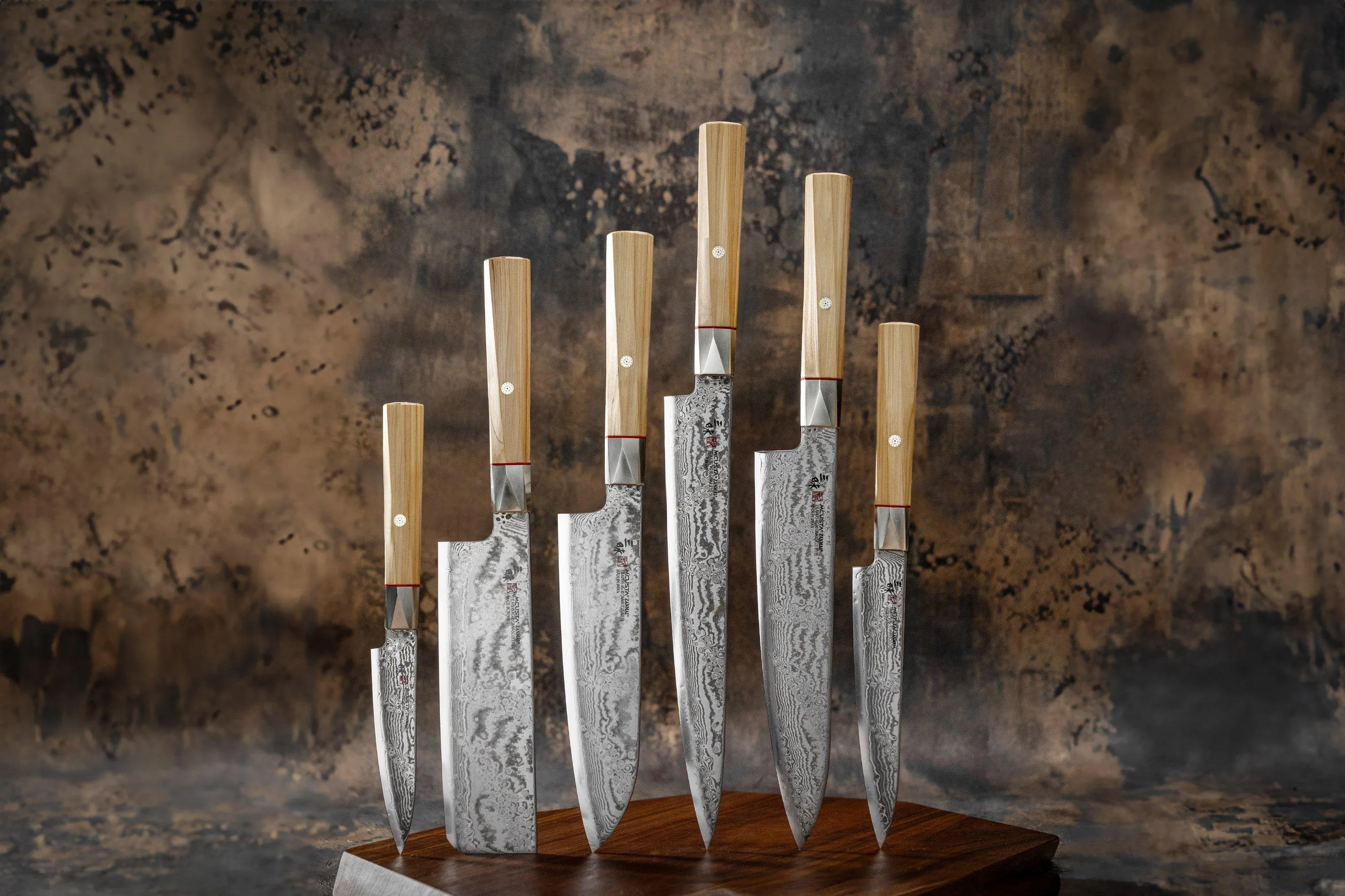 MCUSTA ZANMAI GYUTO ZBX23005DS, 33LAYER DAMASCUS/VG10, HINOKI HANDLE, KNIVESANDTOOLS EXCLUSIVE, CUCHILLO DE CHEF, 21 CM