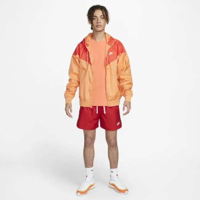NIKE LIGHTWEIGHT KNIT SHORTSLEEVE TOP