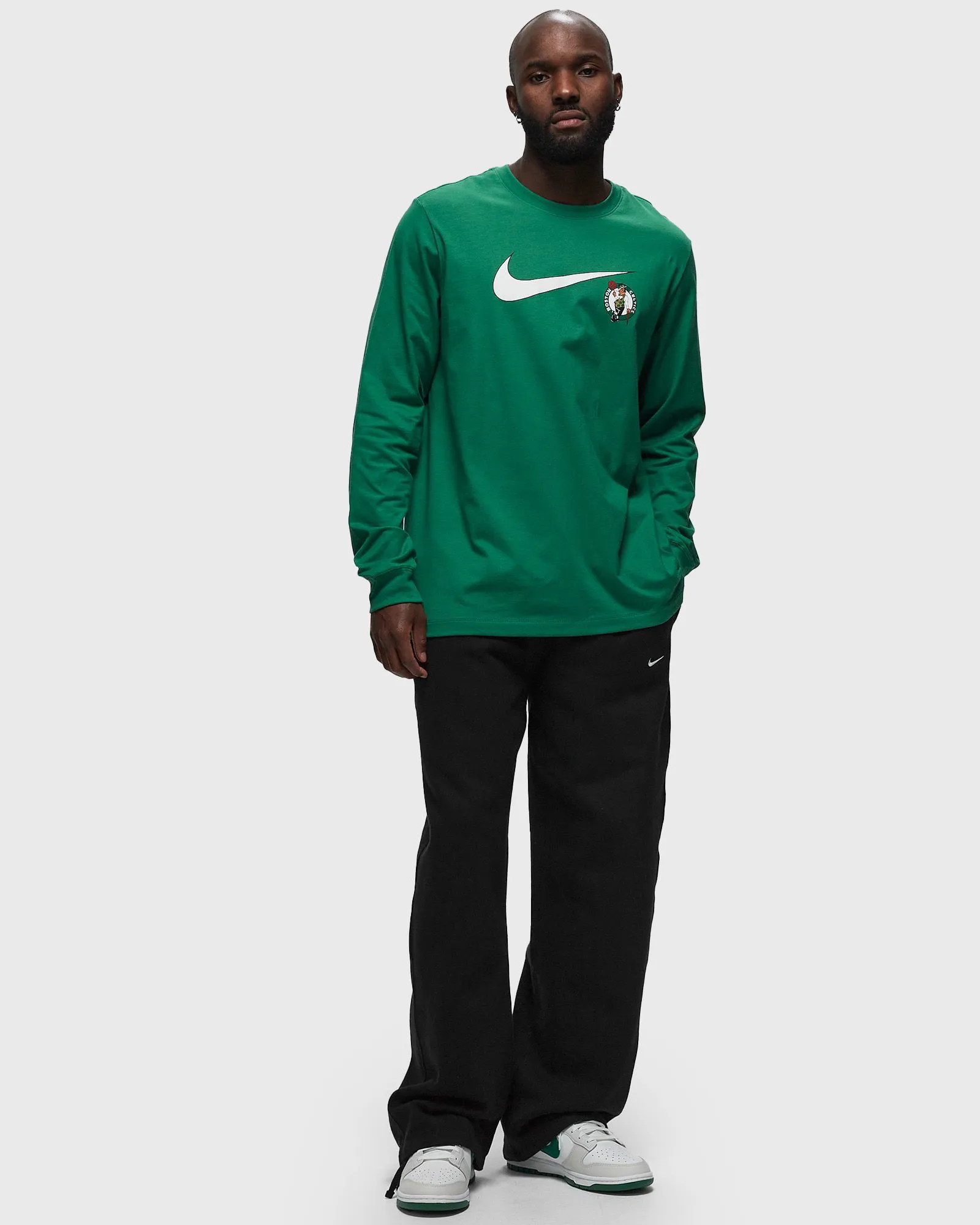 NIKE NBA BOSTON CELTICS SWOOSH ESSENTIAL LONGSLEEVE TEE