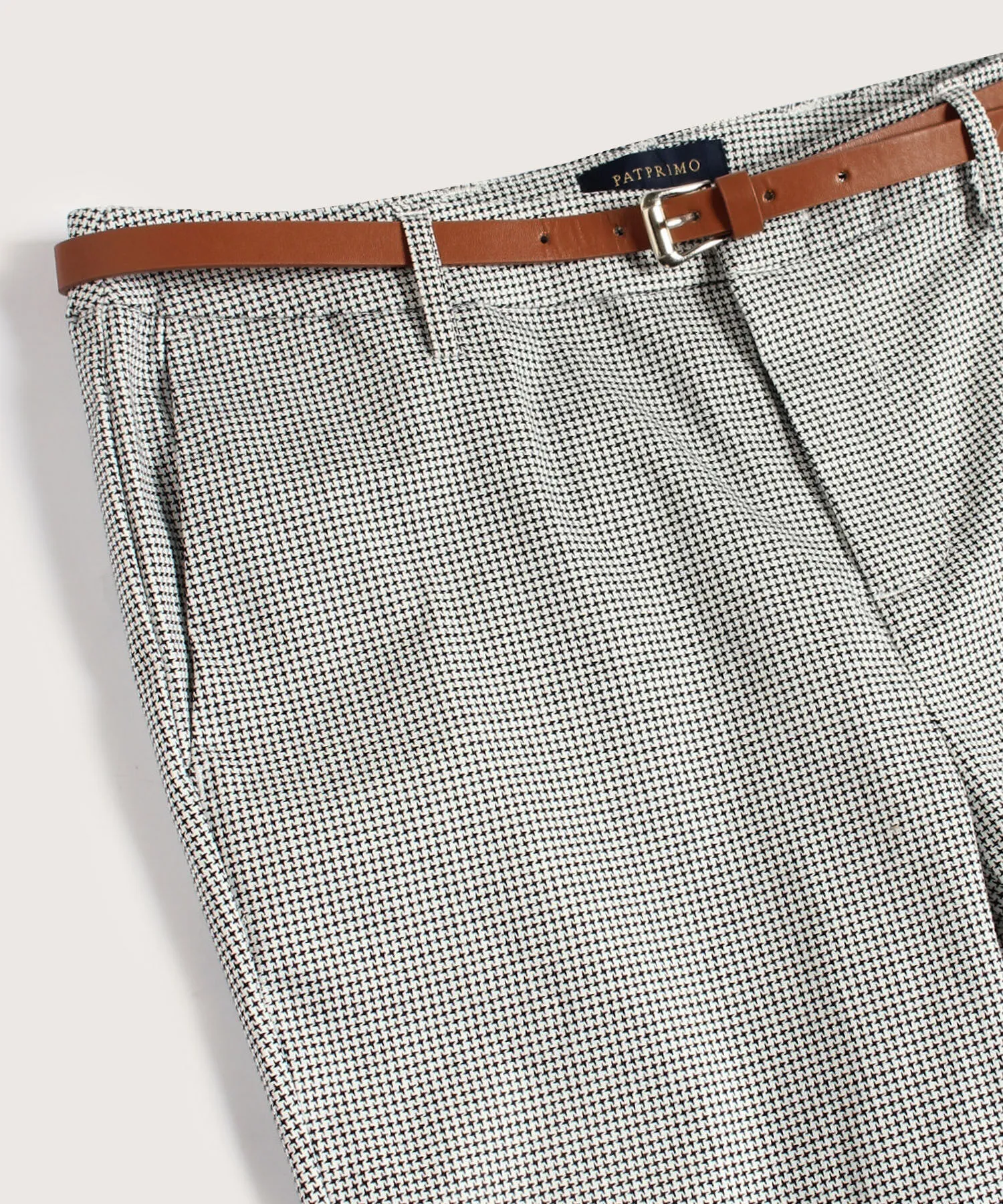 PANTALON CHINO ESTAMPADO CON CINTUR&OACUTE;N