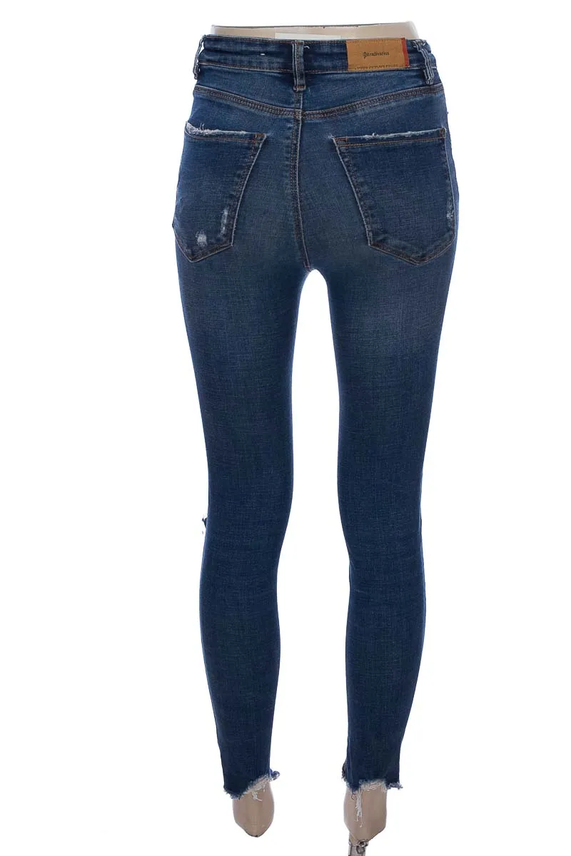 PANTALóN COLOR AZUL  STRADIVARIUS