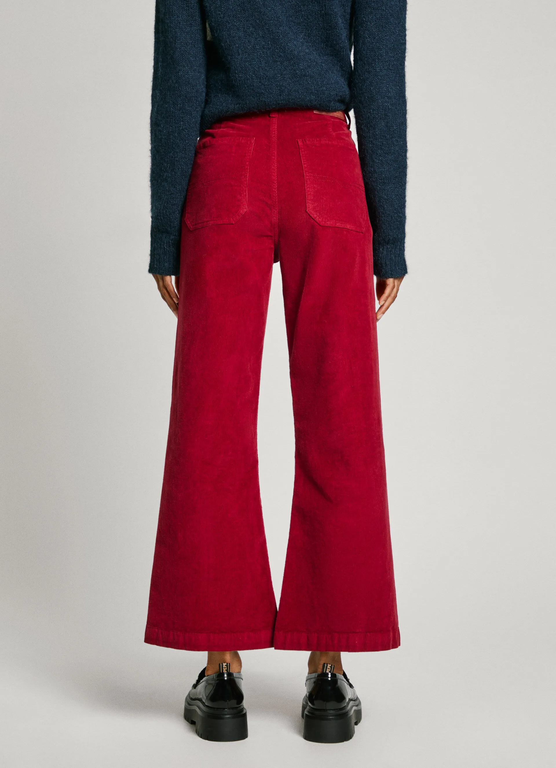 pantalón de pana fit flare