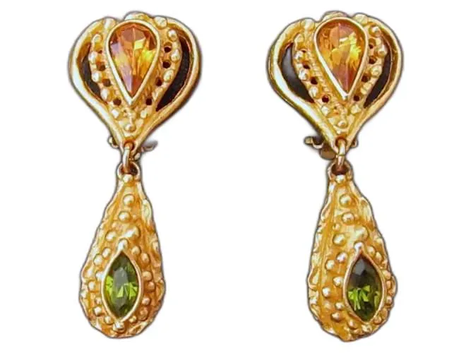 PENDIENTES VINTAGE CHRISTIAN LACROIX 1980 CHAPADOS EN ORO CON CRISTALES VERDENARANJA DE CLIP DORADO 