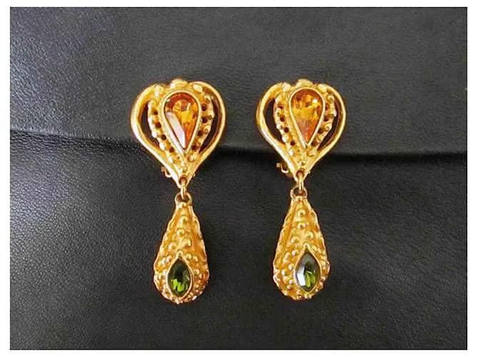 PENDIENTES VINTAGE CHRISTIAN LACROIX 1980 CHAPADOS EN ORO CON CRISTALES VERDENARANJA DE CLIP DORADO 