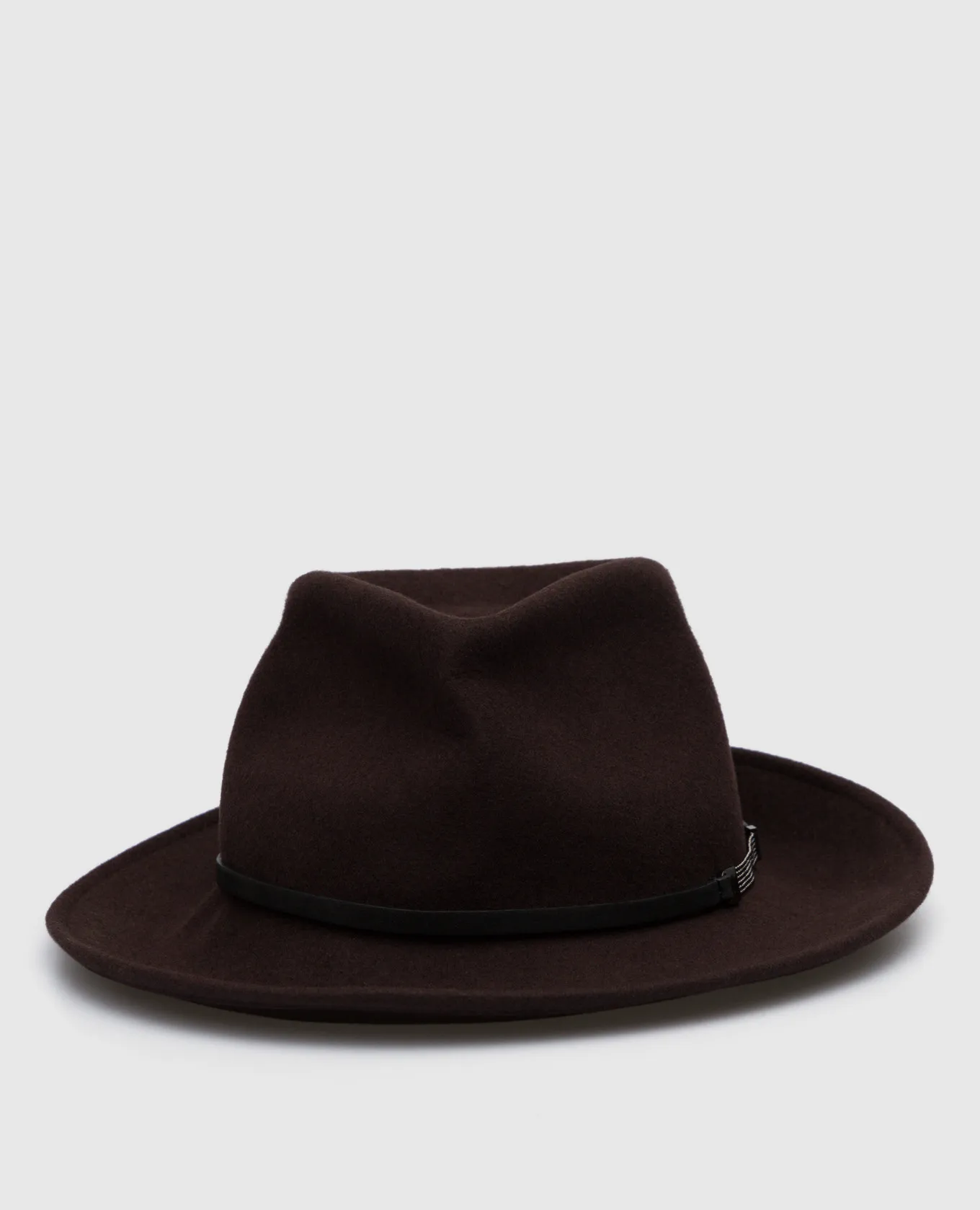 Peserico Dark brown hat with monil chain