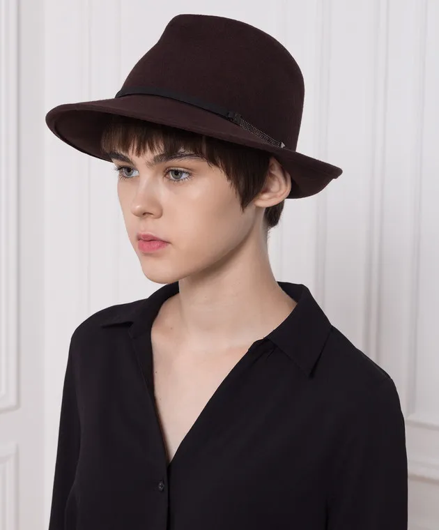 Peserico Dark brown hat with monil chain