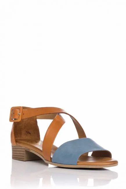 Sandalia en piel