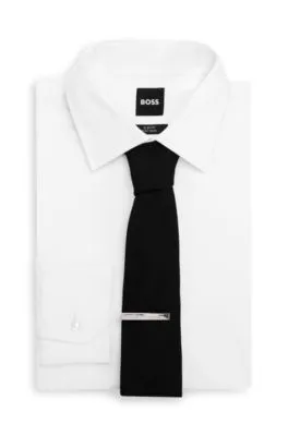 Set de alfiler de corbata y gemelos de latón con logo grabado