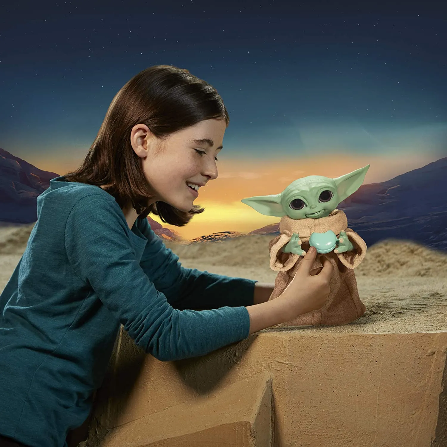 STAR WARS GALACTIC SNACKIN’ GROGU  JUGUETE ANIMATRóNICO