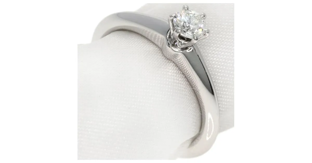 Tiffany & Co Anillo de diamante solitario Tiffany con borde afilado 