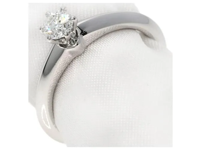 Tiffany & Co Anillo de diamante solitario Tiffany con borde afilado 