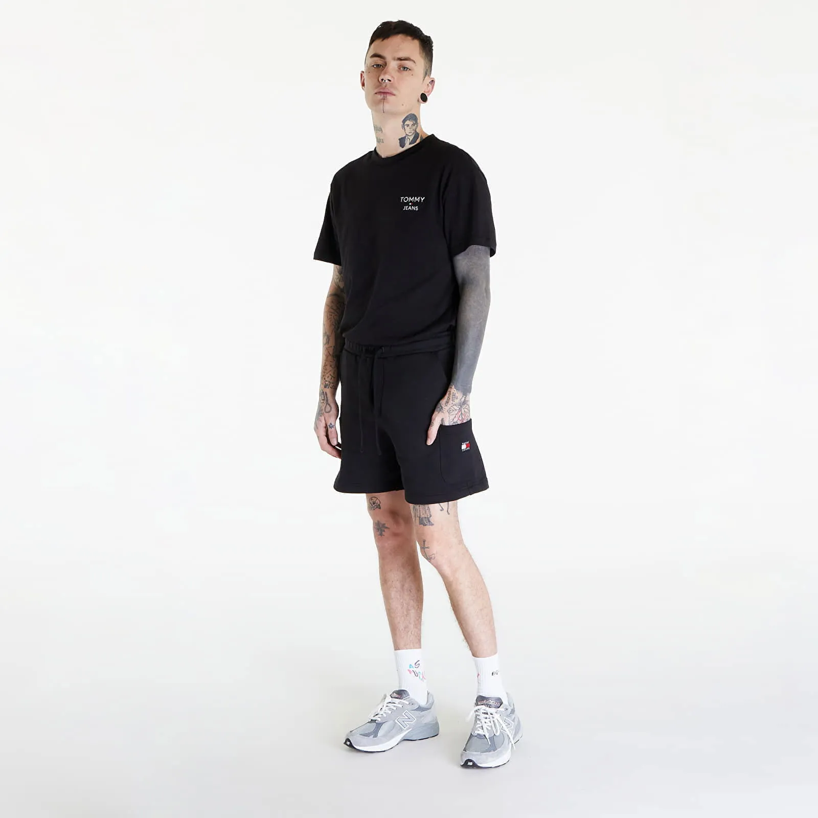 Tommy Hilfiger Badge Cargo Shorts Black