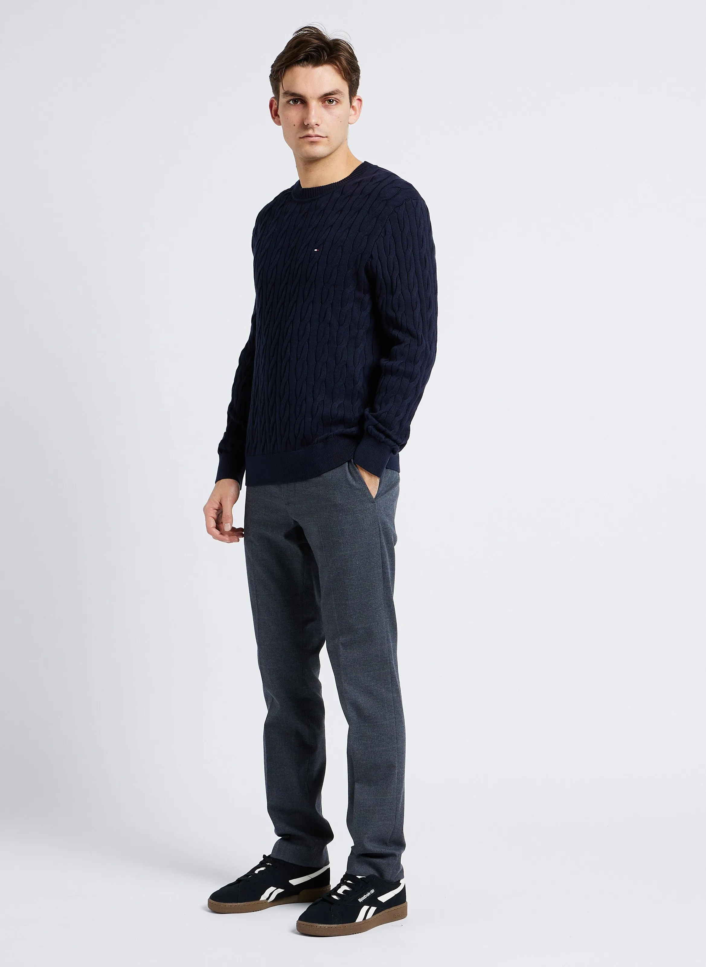 TOMMY HILFIGER Jersey recto de algodón orgánico con cuello redondo en azul