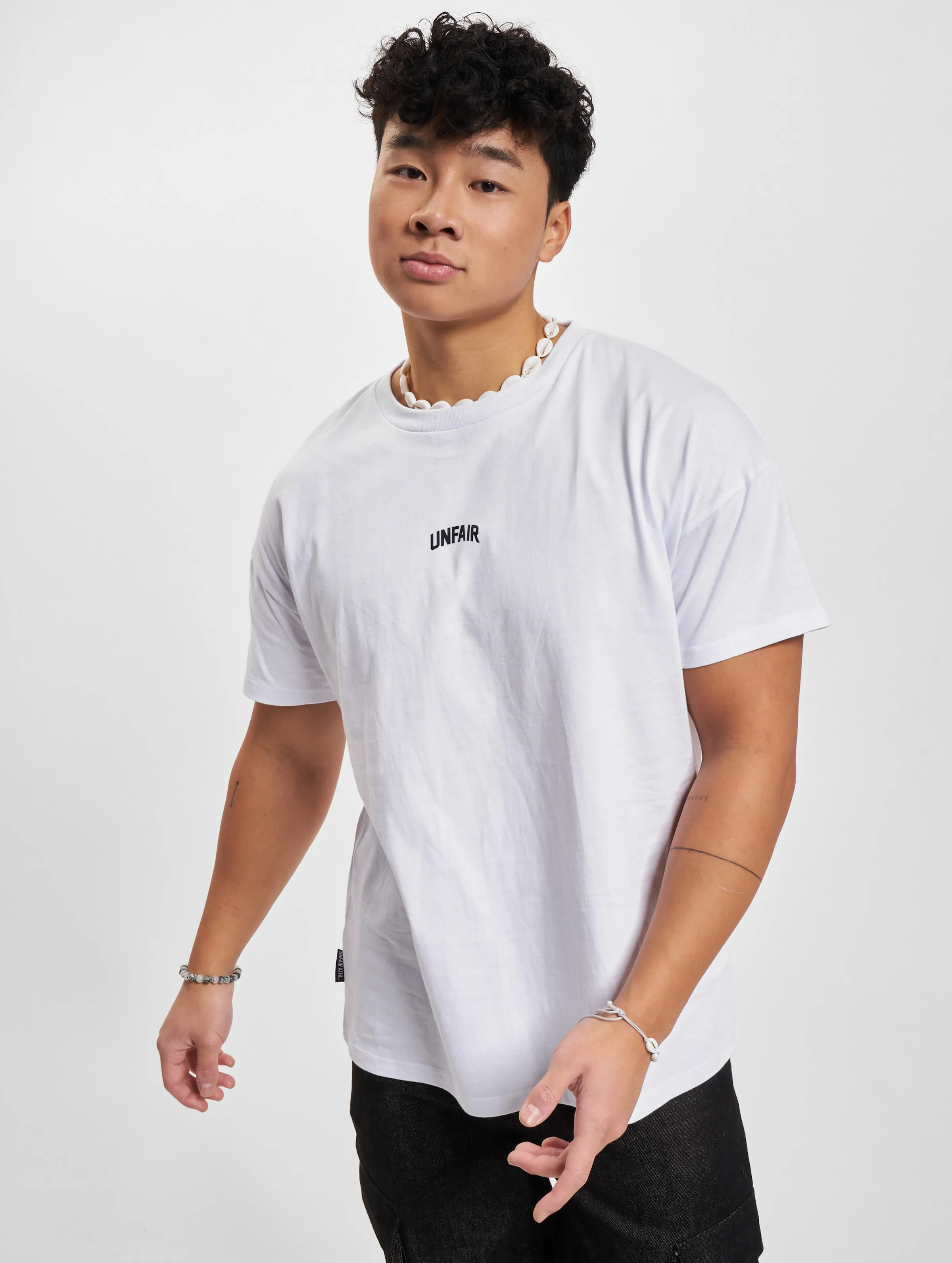 UNFAIR ATHLETICS UNFAIR ATHLETICS SPORTABTEILUNG TSHIRT