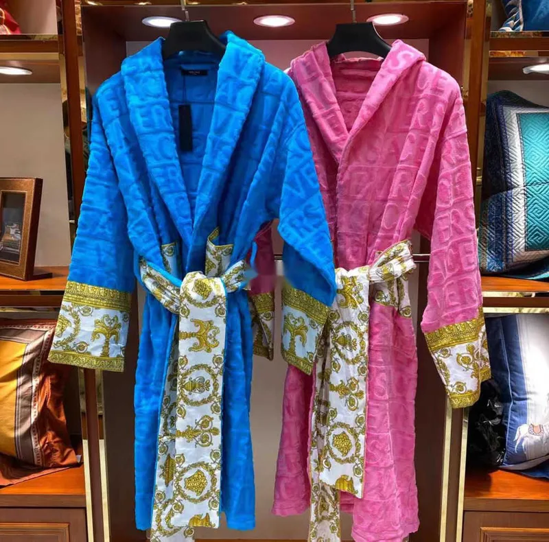 VEET BABATROBE ROBE Diseñadores Barroque Fashion Pamas Mens Letter Jacquard Impresión Barocco Mangas de estampado Coloque Coloqu