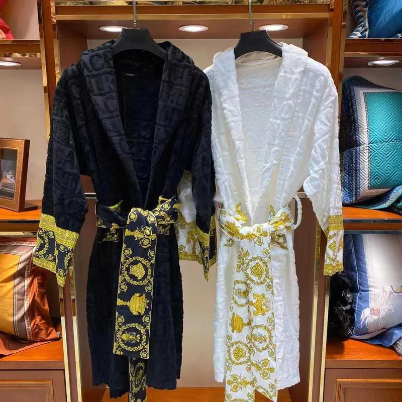 VEET BABATROBE ROBE Diseñadores Barroque Fashion Pamas Mens Letter Jacquard Impresión Barocco Mangas de estampado Coloque Coloqu