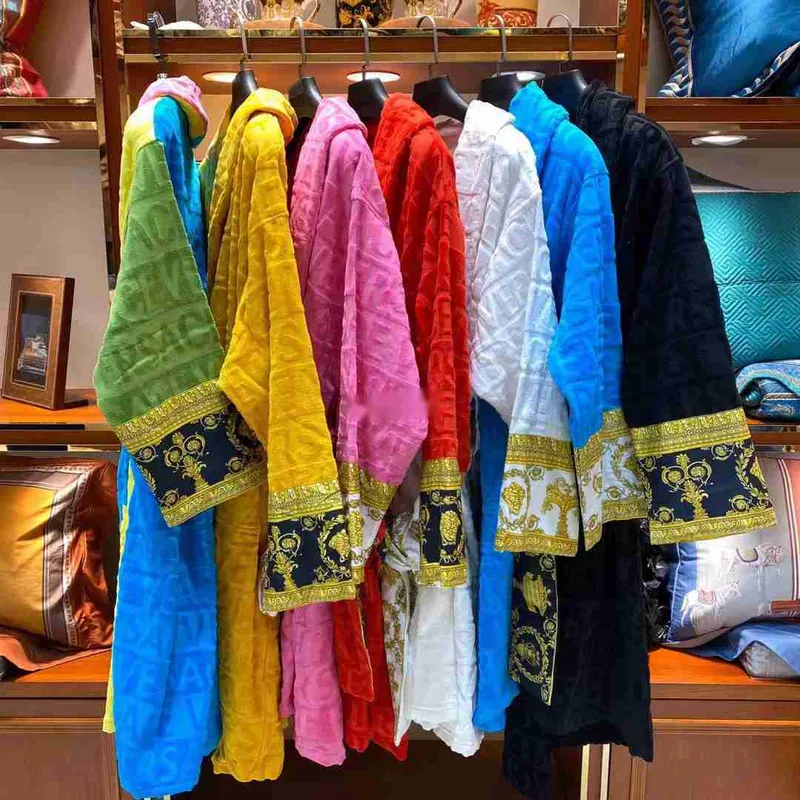 VEET BABATROBE ROBE Diseñadores Barroque Fashion Pamas Mens Letter Jacquard Impresión Barocco Mangas de estampado Coloque Coloqu